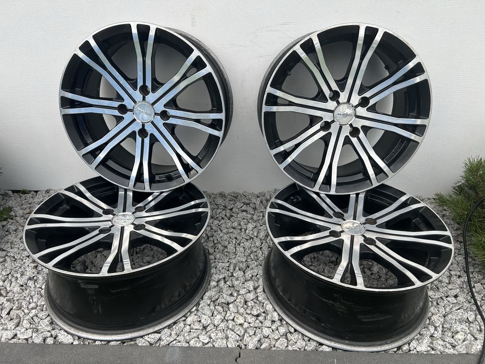 Alufelgi felgi 4x114.3 R16 ET35 Racing line