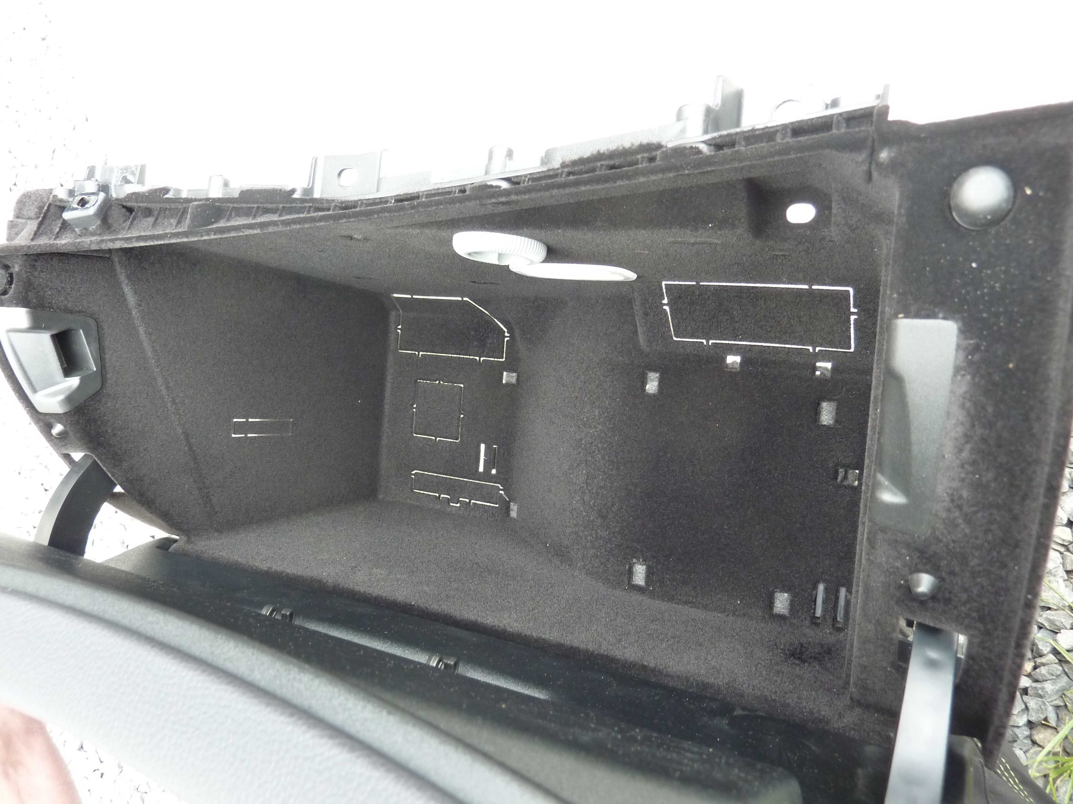MERCEDES E KLASA W213 schowek pasażera NOWY oryginał A213.680.0091