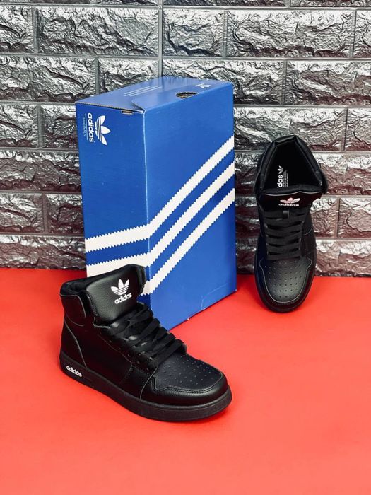 Кожаные кросовки черные Адидас / шкіряні чорні кросівки Адідас Adidas