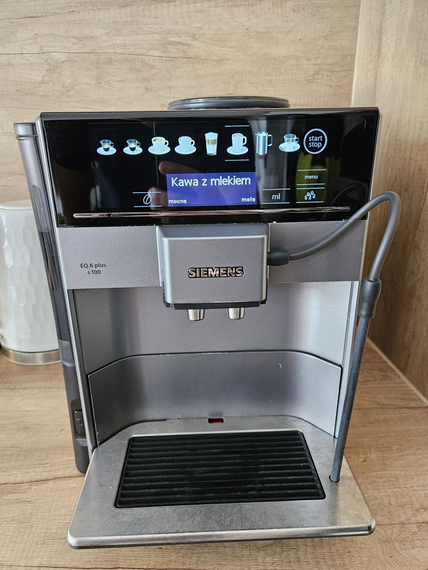 Ekspres Siemens EQ.6 plus s100
