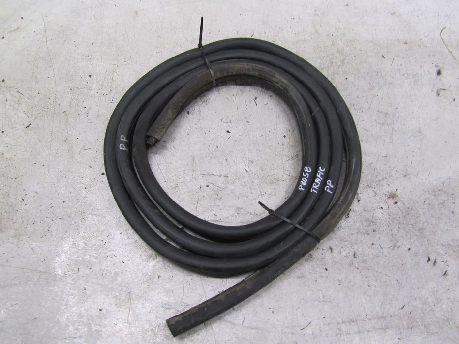 renault trafic-vivaro fl uk 2.0 dci uszczelka drzwi prawy przód