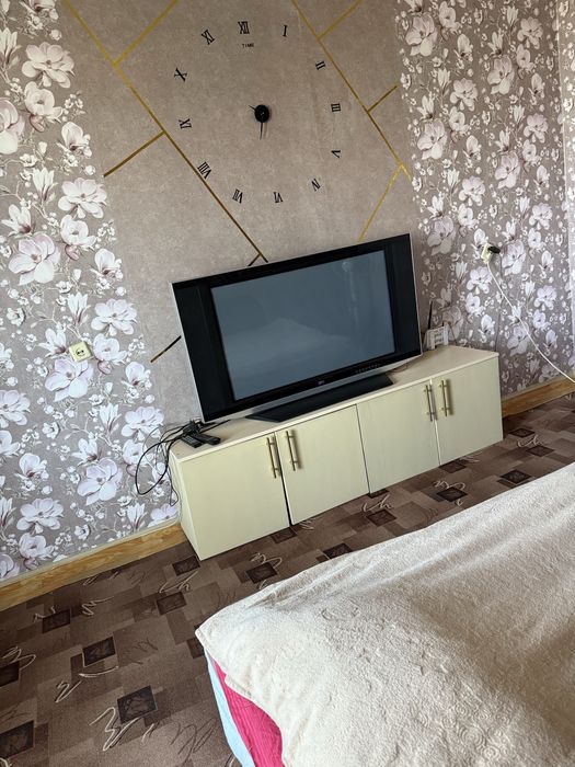 Свободна. Посуточно .Район жд.