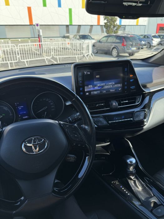 Toyota CH-R 1.8 HSD Exclusive + P.Luxury