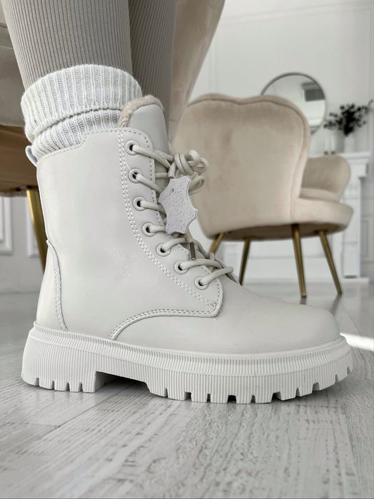 Зимові чоботи, бежеві черевики, хутро