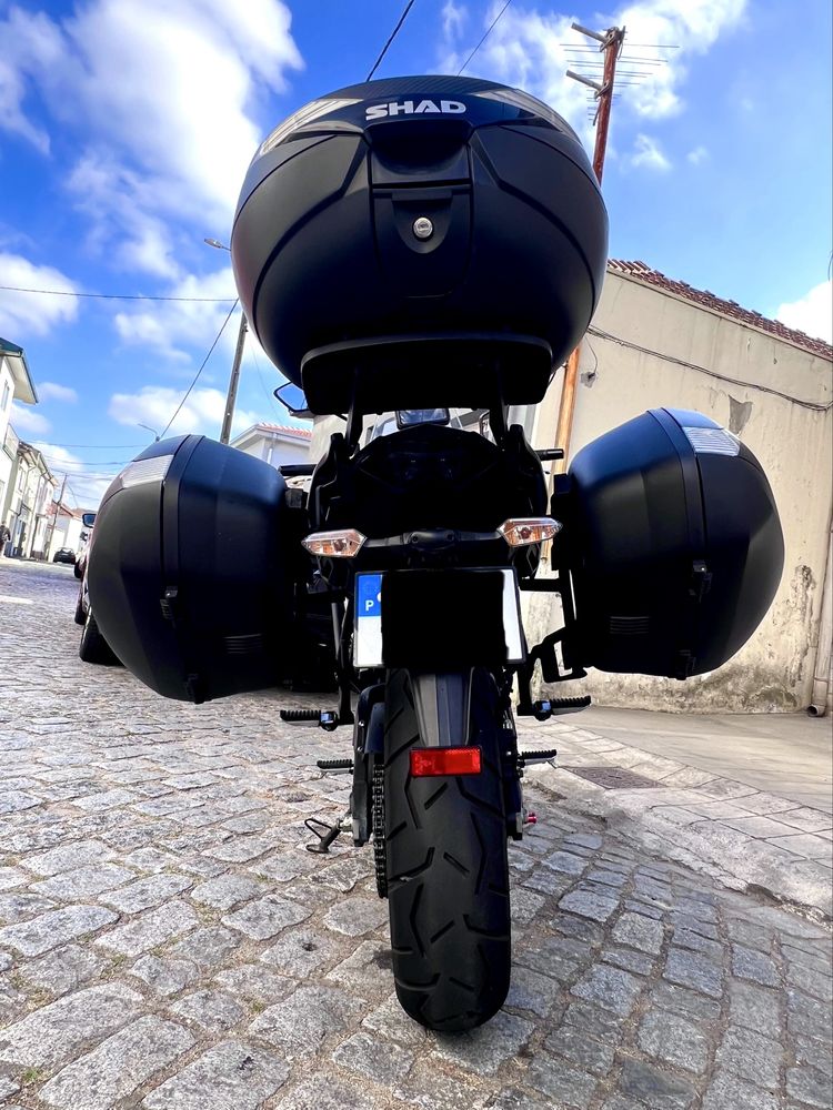 Kawazaki Versys 650cc grand tourer como nova muitos extras