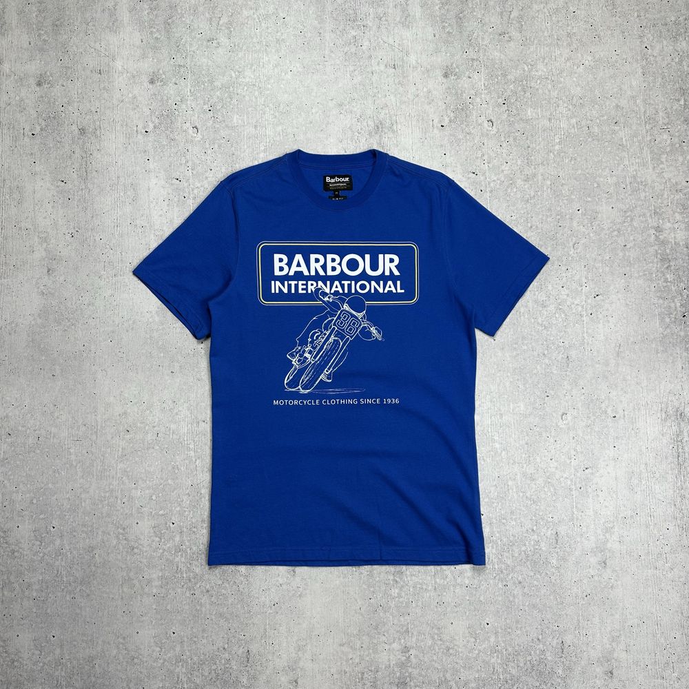 Футболка с большим логотипом Barbour International размер M
