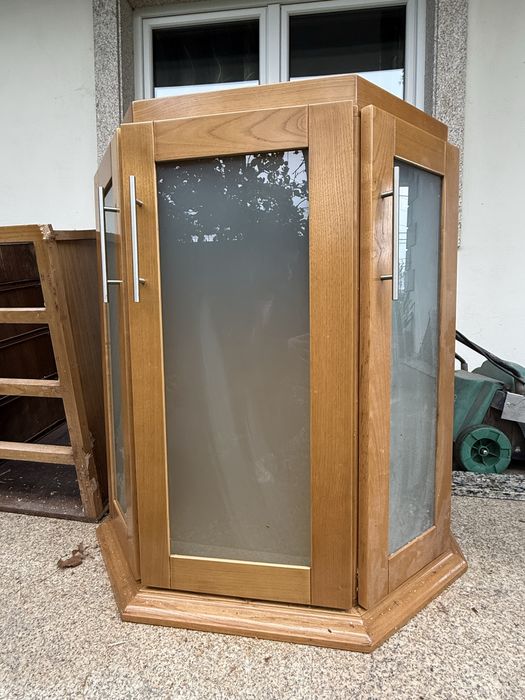 Móvel louceiro como novo