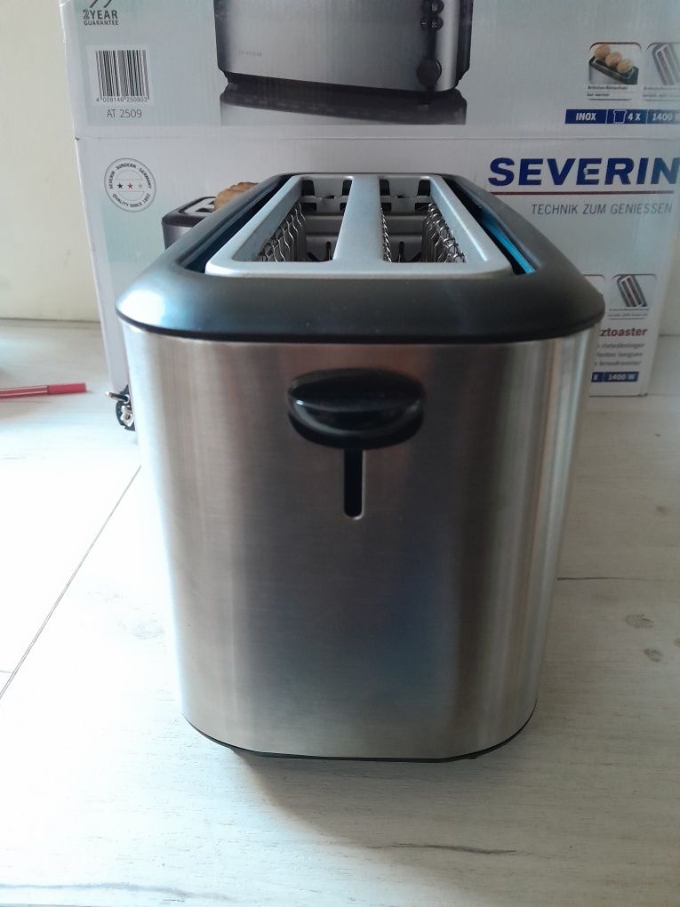 Toster automatyczny 1400w z długimi szczelinami severin at 2509