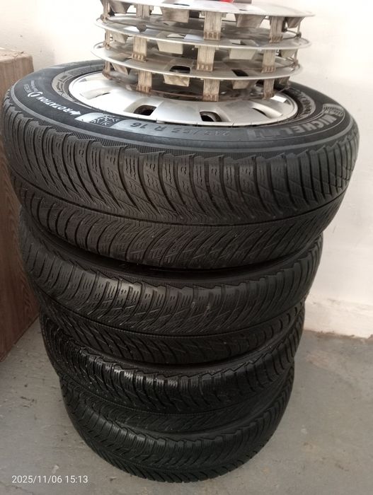 Комплект диски VW T5 5*120R16 резина Michelin 215/65