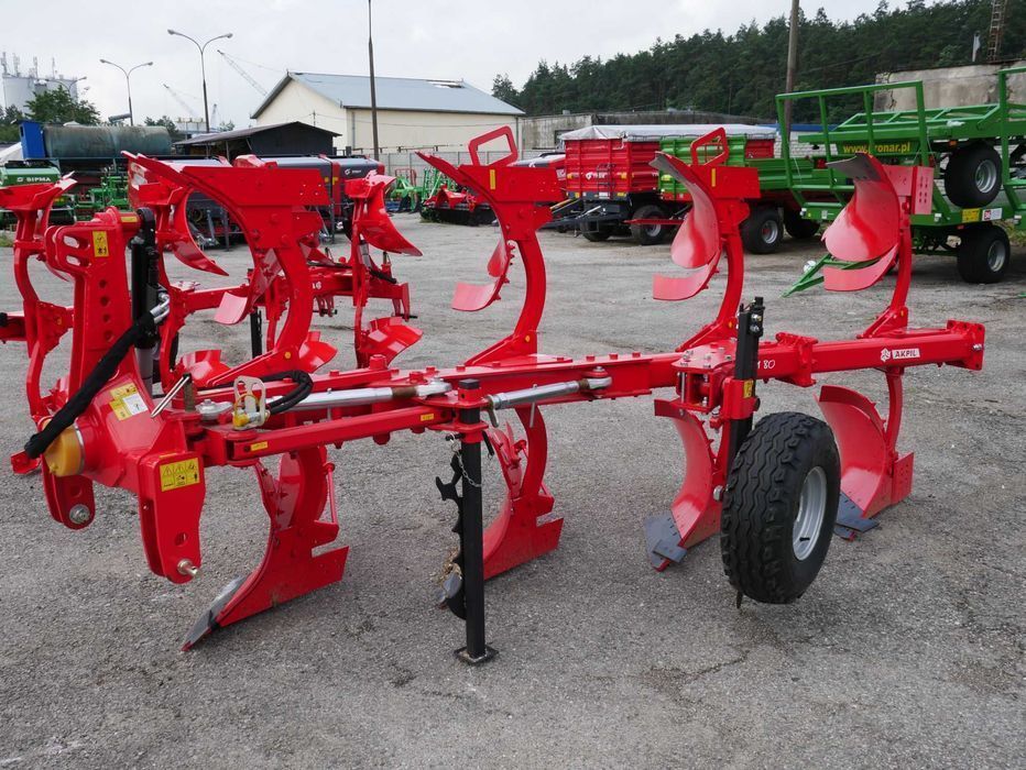 Pług Obracalny Obrotowy KM80 2+,2+1, 3+, 3+1, 4+ AKPIL