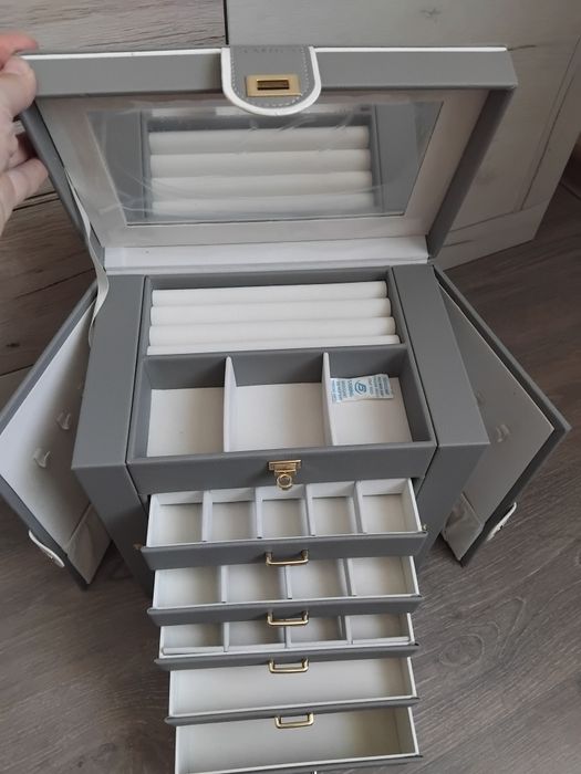 Шкатулка скринька для прикрас