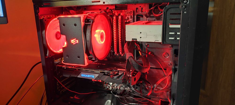 Komputer stacjonarny