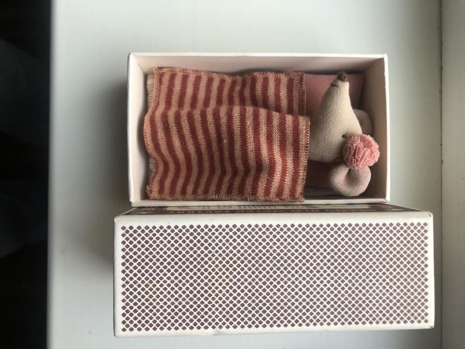 Іграшка Maileg Little Sister Mouse (дизайнерська іграшка)