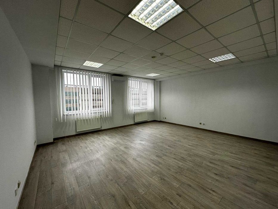 Оренда офісів на вул. Богдана Хмельницького 200. Без комісії!