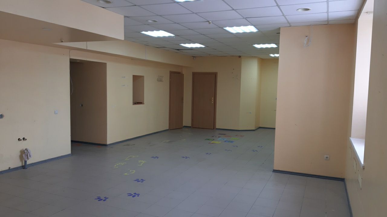 Аренда офисный складских помещений  Соборный 150а,Украинская,52
