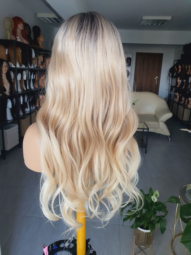 Peruka premium mix blond 3D ombre fale możliwość zmiany przedziałka la