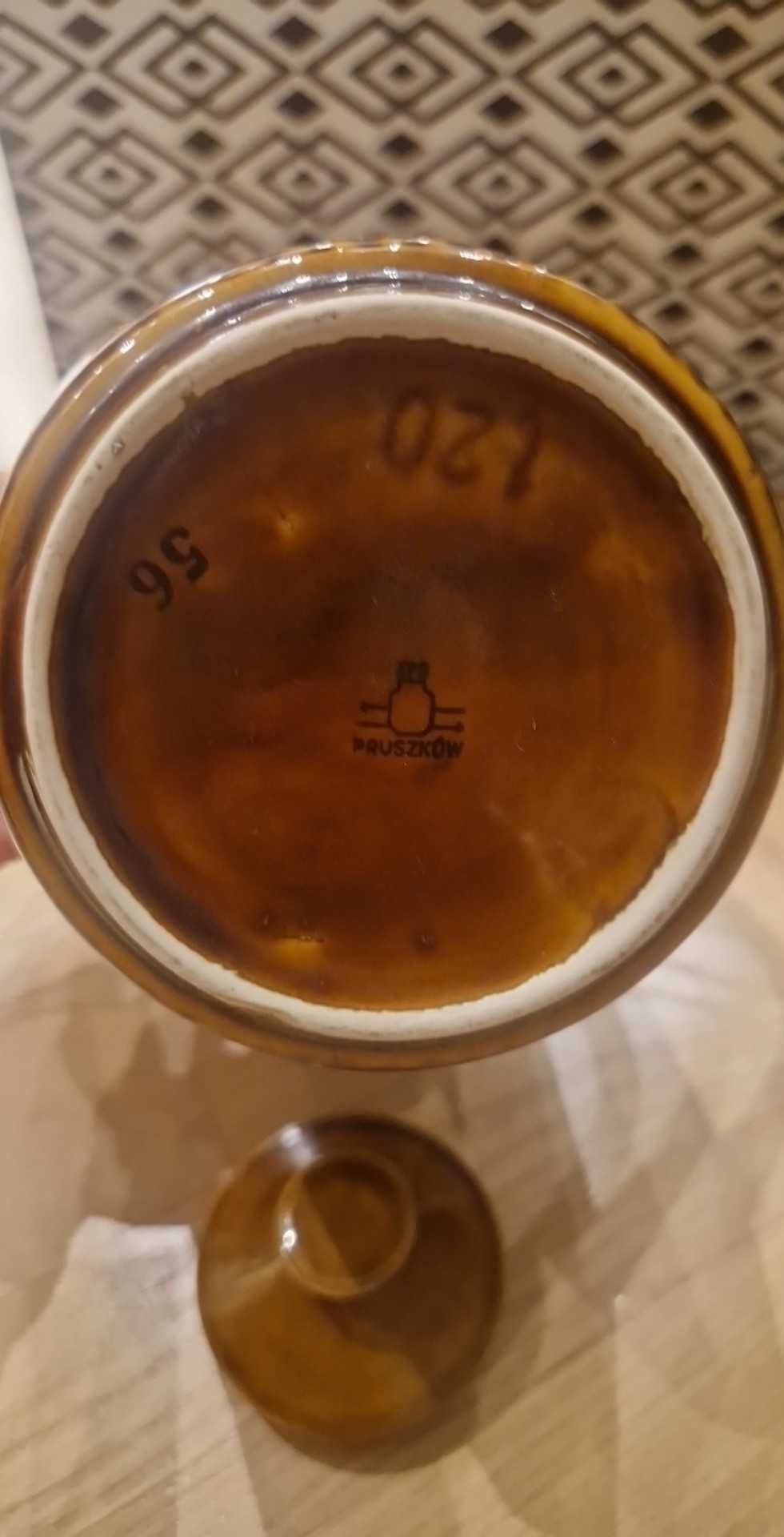 Dzbanek z Zakładu Porcelitu w Pruszkowie fason Iga