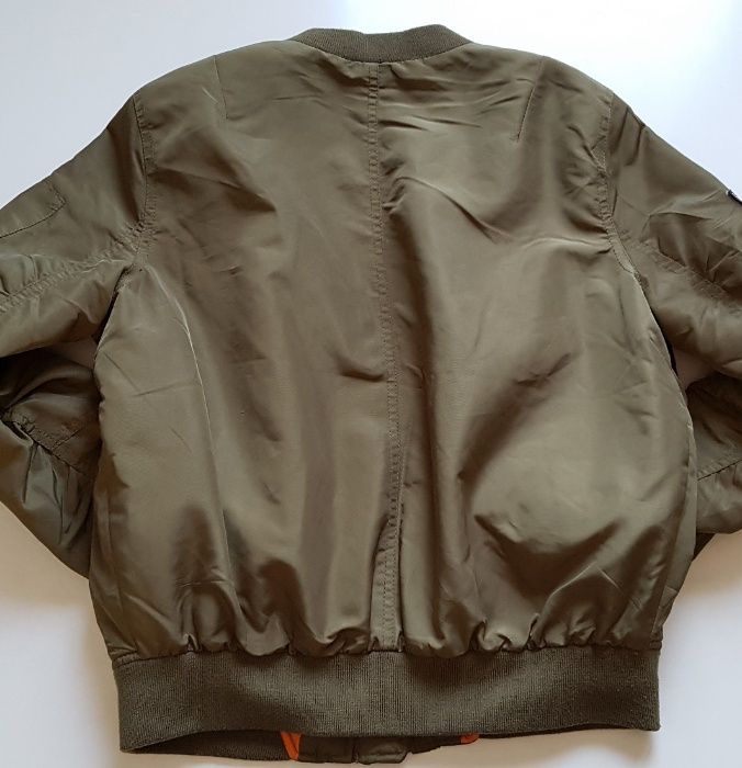 STRADIVARIUS rozm M militarna bomberka