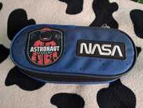 Sprzedam piórnik Nasa Astronauta