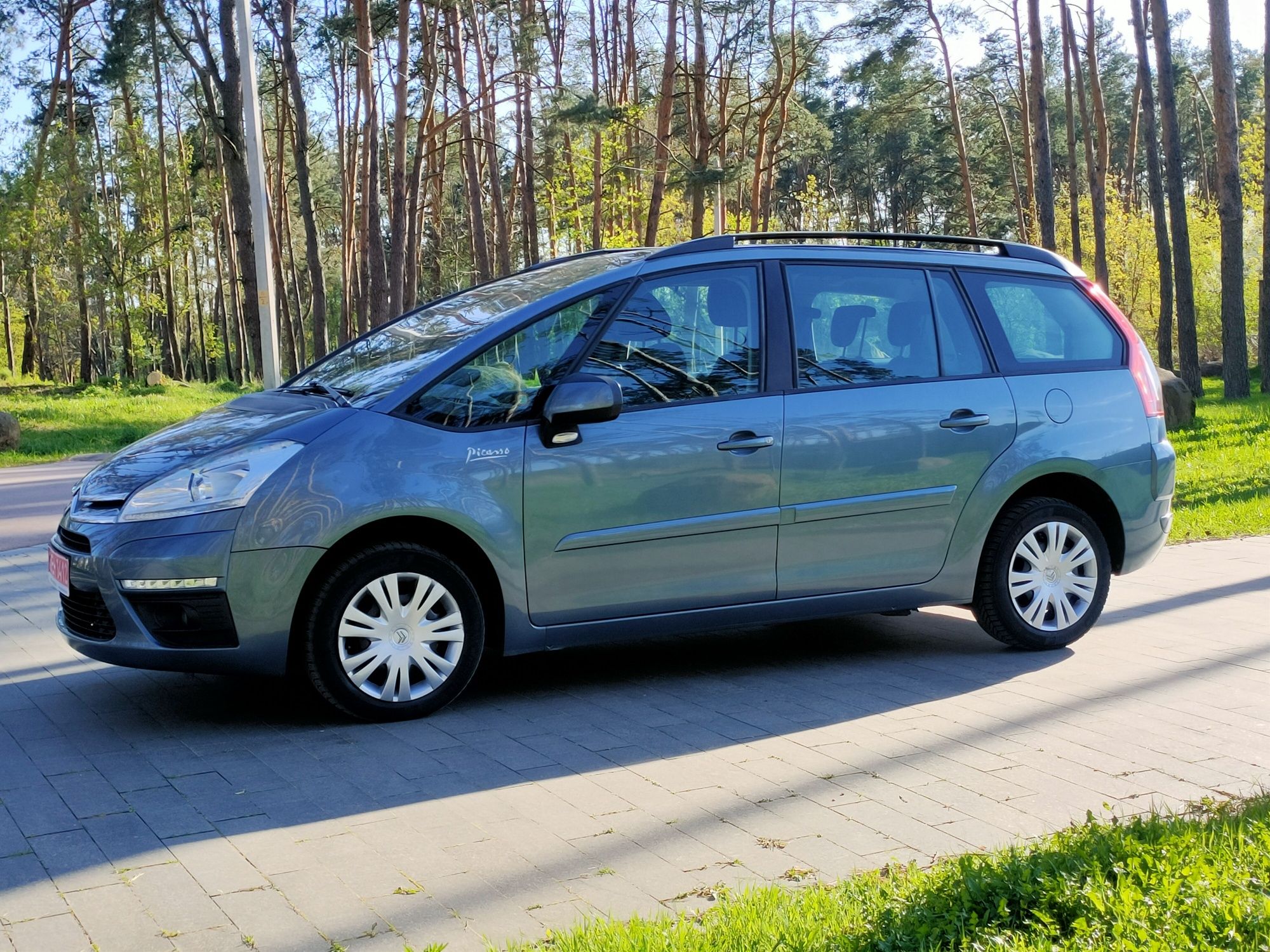 Citroen C4 Grand Picasso 2011p.  1.6дизель