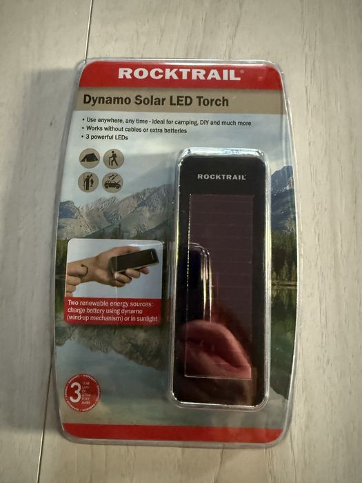 Latarka led i lampka led na baterie slonecxne i dynamo  nowe
