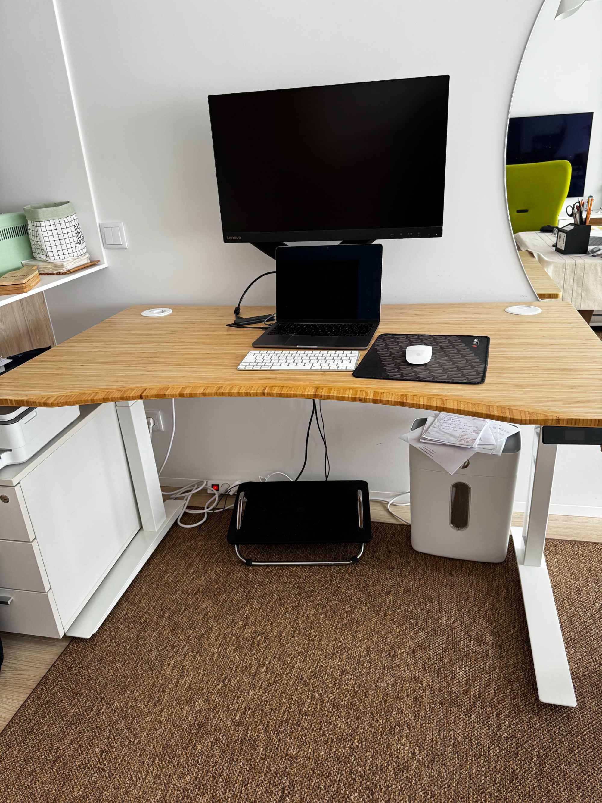 Mesa de Trabalho Elétrica – Fully (80x140 cm) + Monitor e Acessórios