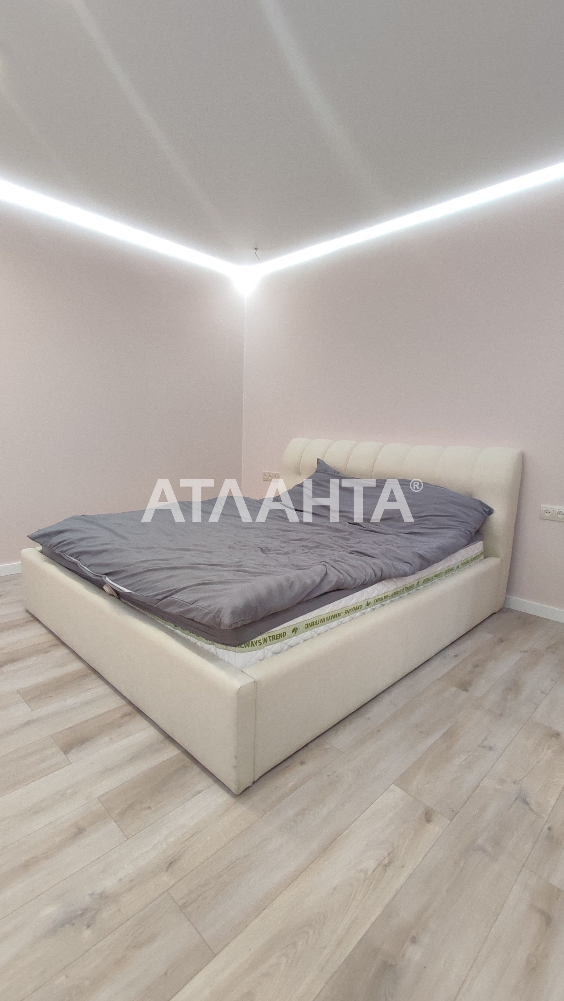 Продам 3 комнатную квартиру со Стильным ремонтом в ЖК Дмитриевском-2