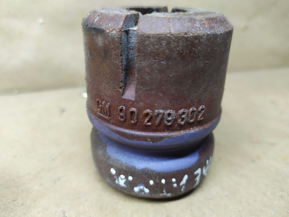 Opel Vectra A відбійник отбойник на передні стійки б/у оригінал GM