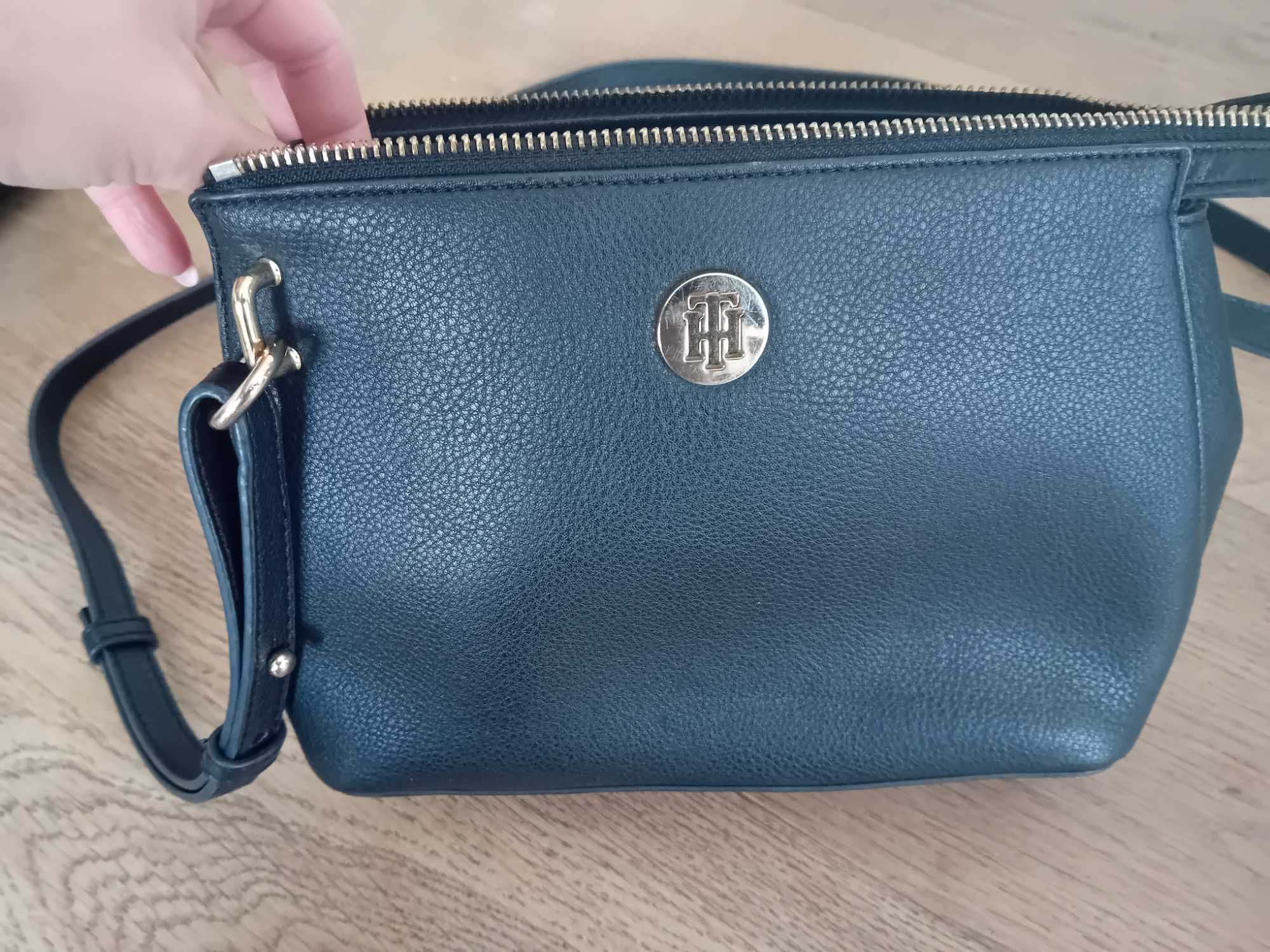 Torebka damska/ listonoszka tommy hilfiger