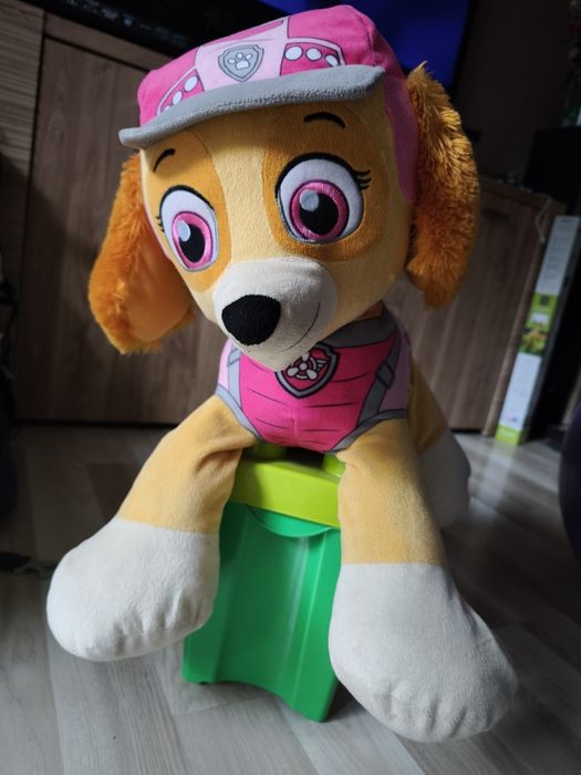 Maskotki Sky mała i duża z serii Psi Patrol.