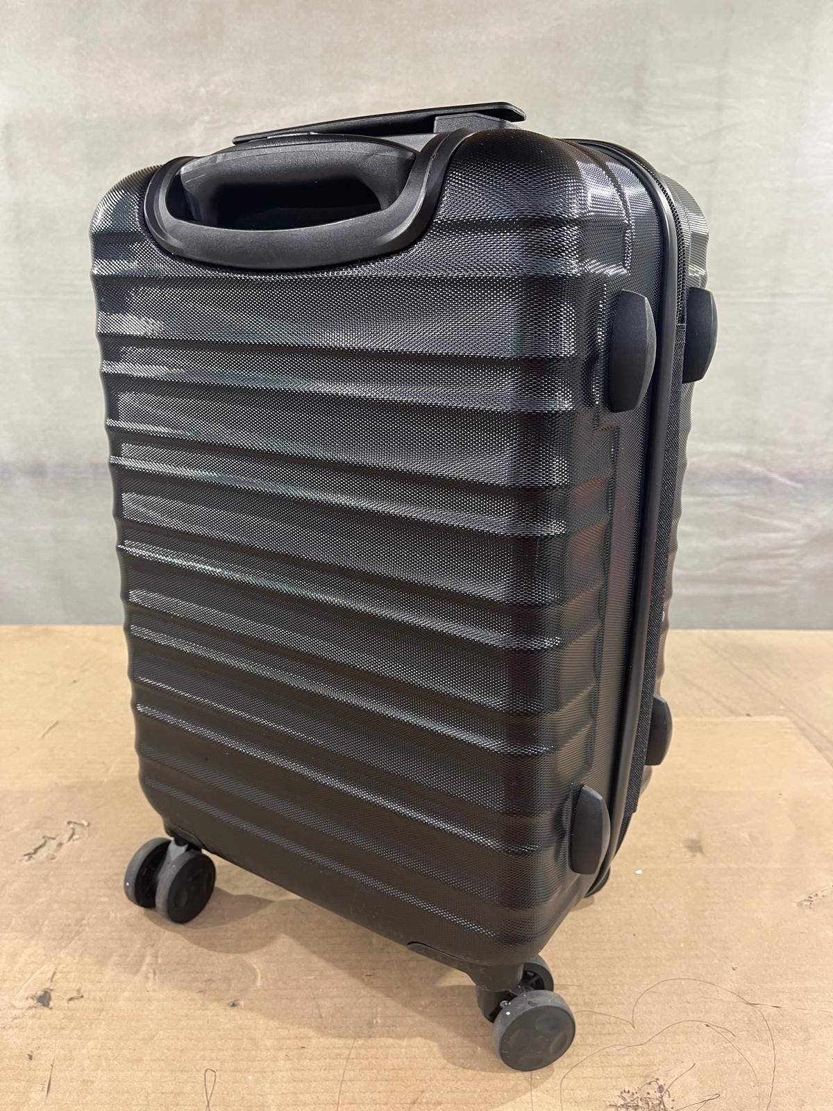Amazon Basics Hardside Hand Luggage Carry On Suitcase