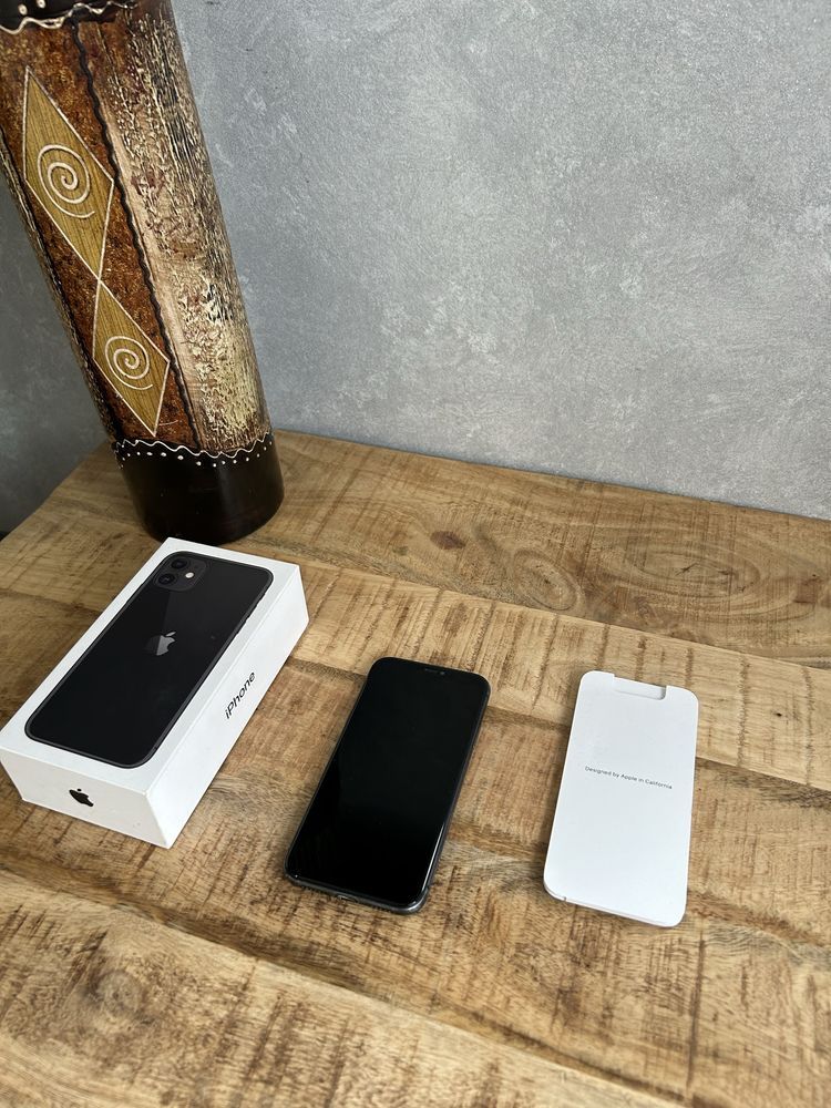 Iphone 11 z pudełkiem