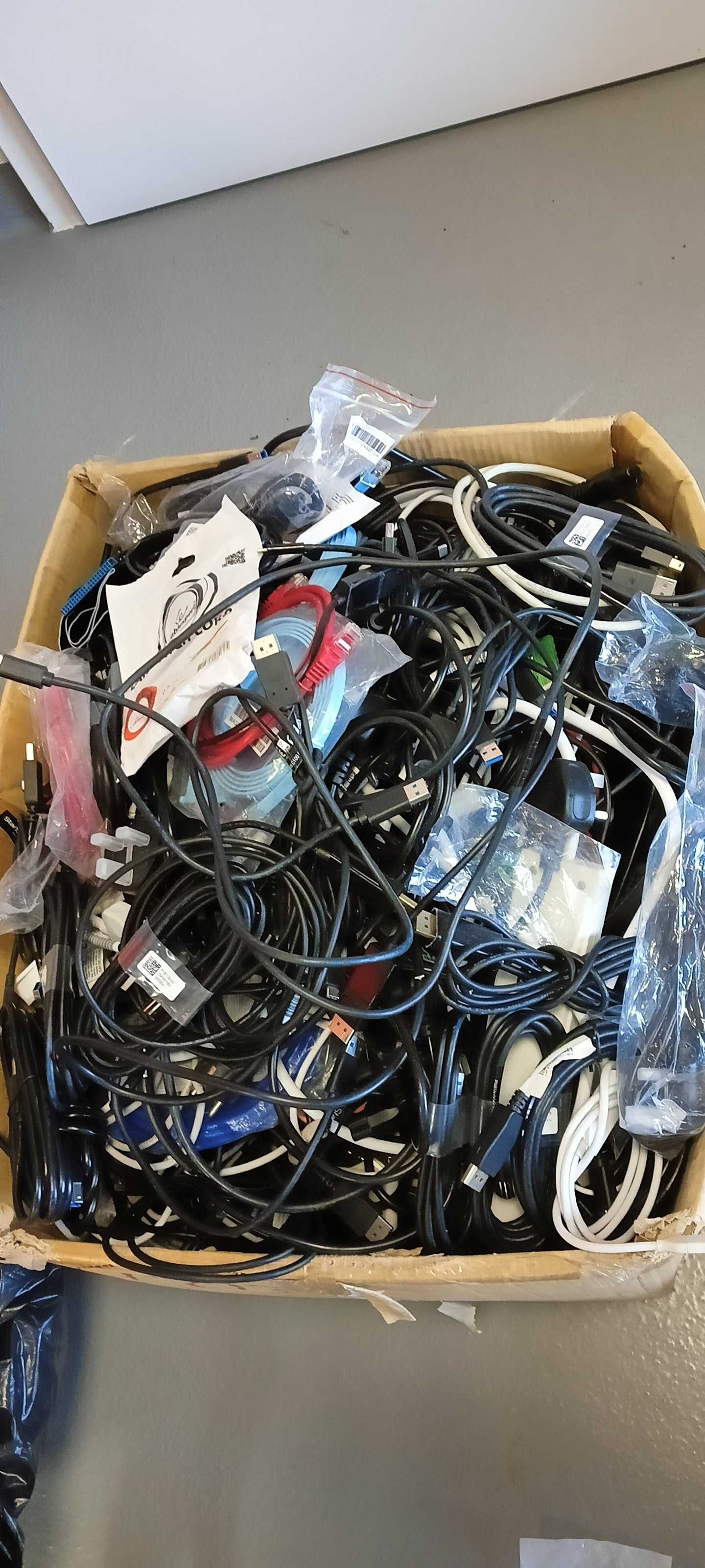 Kable internetowe, USB, display port i inne PAKIET
