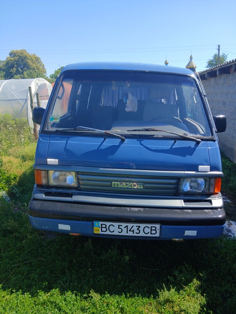 Mazda e2200 дизель