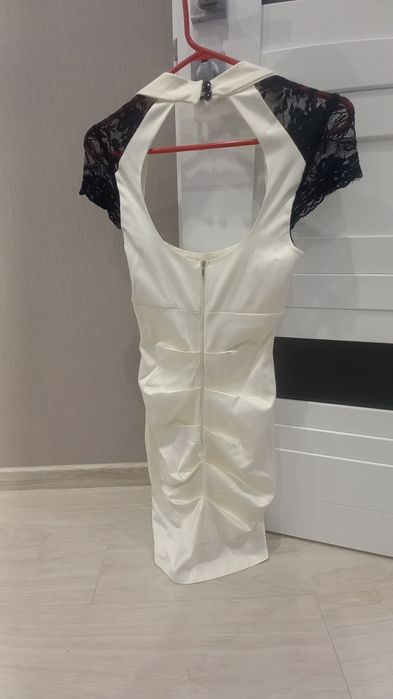 Платье нарядное размер S