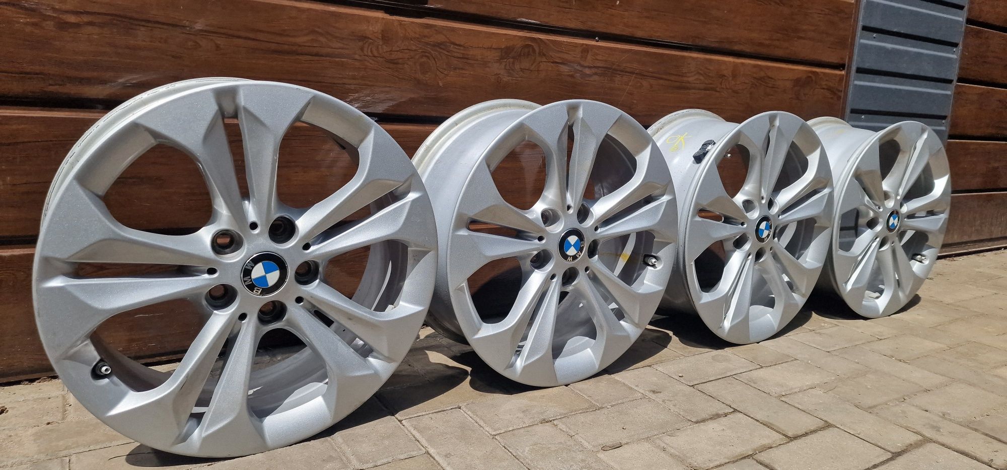 Felgi Aluminiowe BMW X1-X2 R17 5x112 ET52-7.5J+czujniki TMS