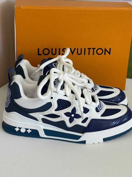 Sapatilhas e roupa nova para venda ou revenda