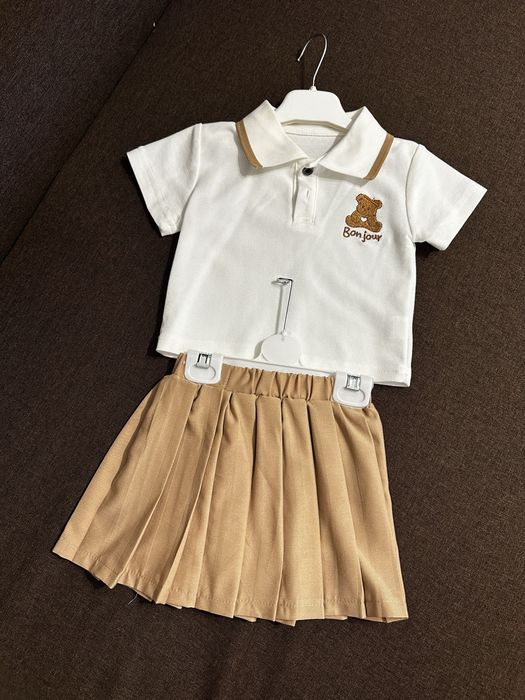 Комплект для дівчинки спідничка та футболка
