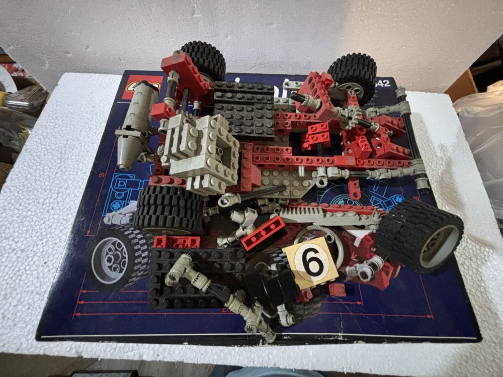 Conjunto de Legos Technics Shock Cycle e Go Kart