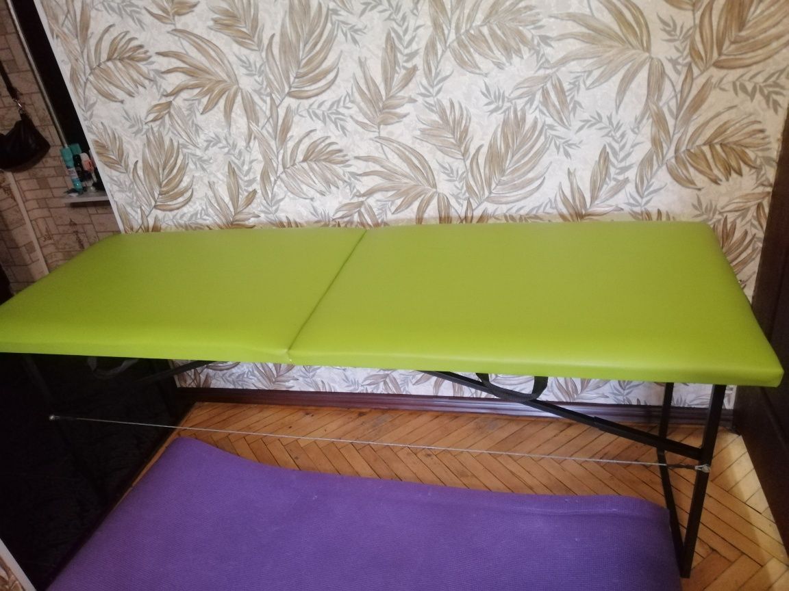 Кушетка масажный стол косметичний стіл