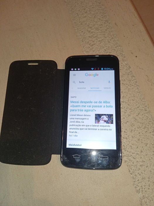 Smartphone Yezz Andy AZ4.5 Dual SIM Senior (Preto)