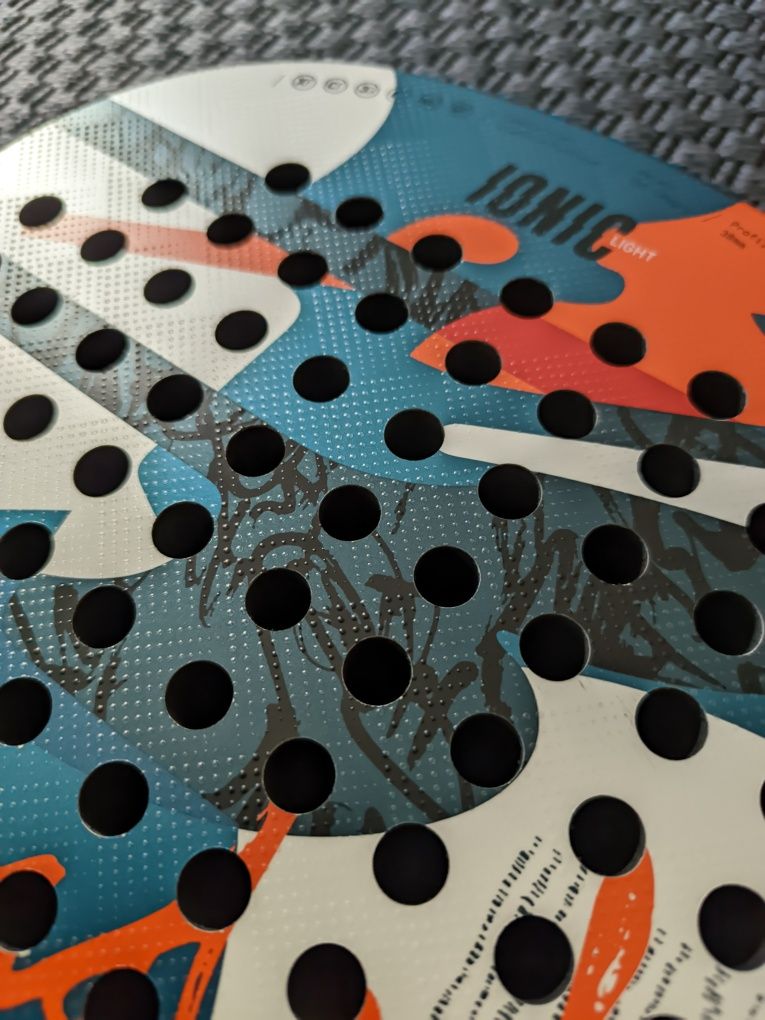 Bullpadel Ionic Light