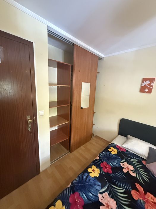 Quarto para casal em Queluz 600 m estação