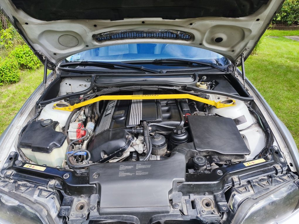 BMW E46 330i z LPG, bogate wyposażenie, stan bardzo dobry