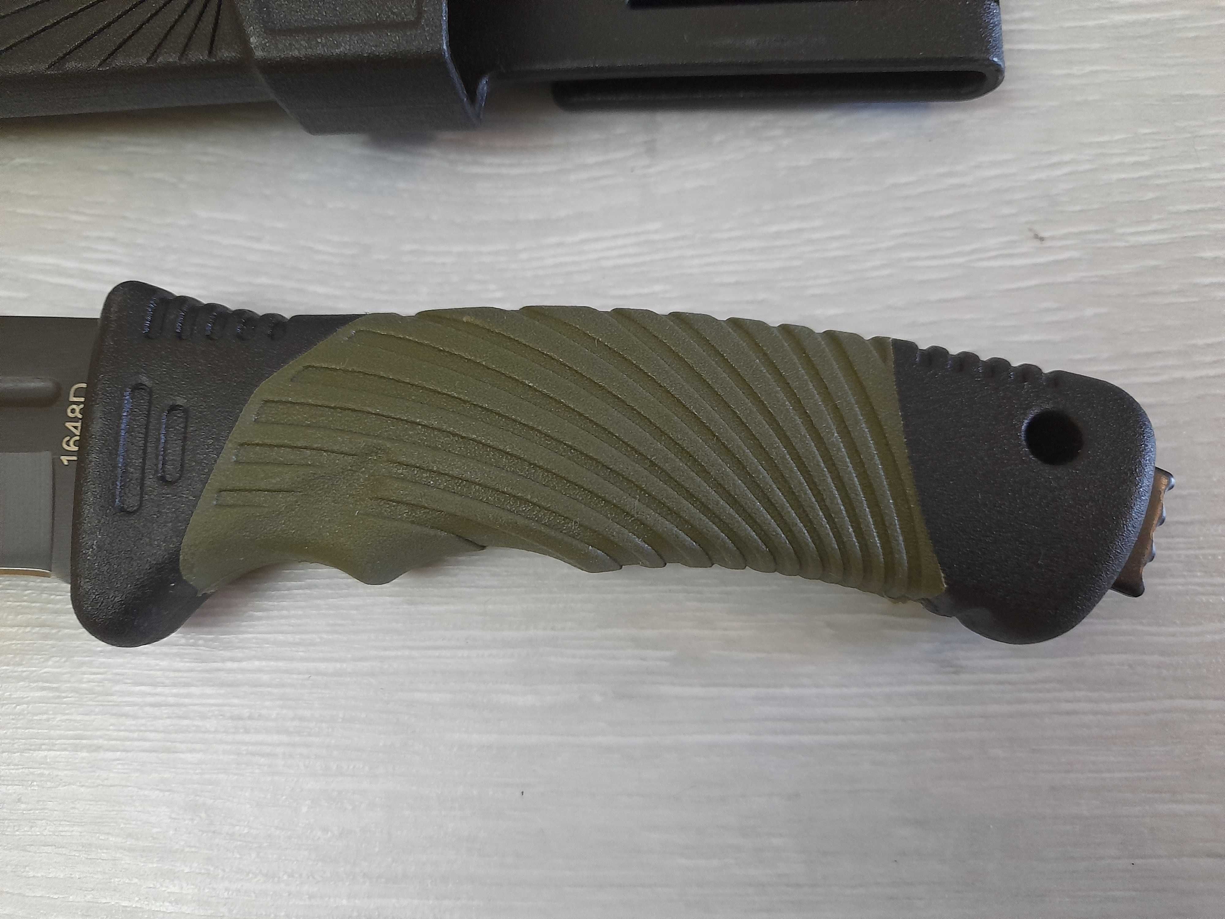 Нож в пласт чехле, Columbia 1648D, 8123, Д- 23,7 см, сталь 440В,