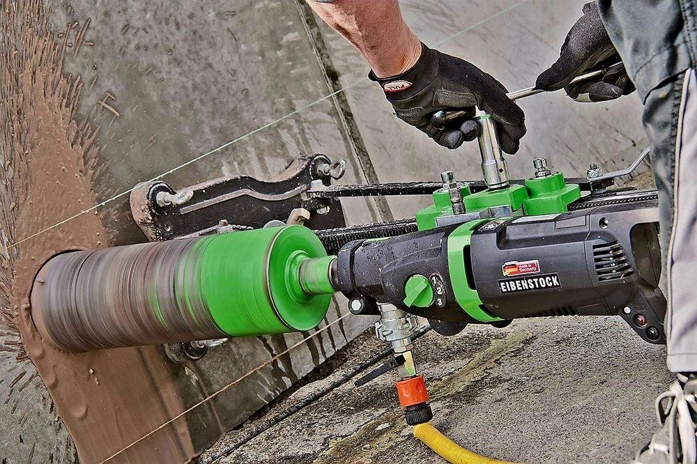 Przewierty stropów, ścian, fundamentów