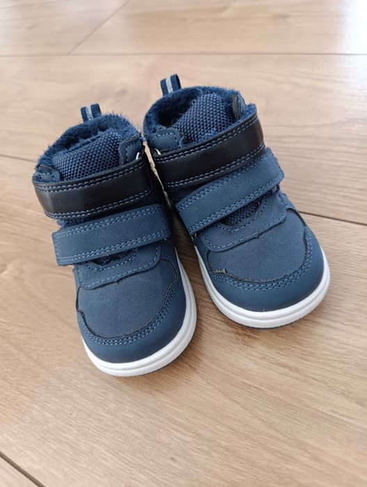 Zimowe buty dziecięce chłopięce rozmiar 20 Sinsay - jak nowe