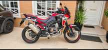 Honda Africa Twin 1100 Dct 2022 muito bem estimada com 2850 em extras