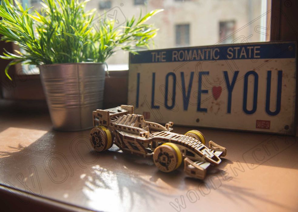 Bólido Carro de Corrida c/ motor a elástico – novo embalagem original