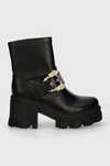 Полусапожки Versace Jeans
Couture 36 размер, обувь черная